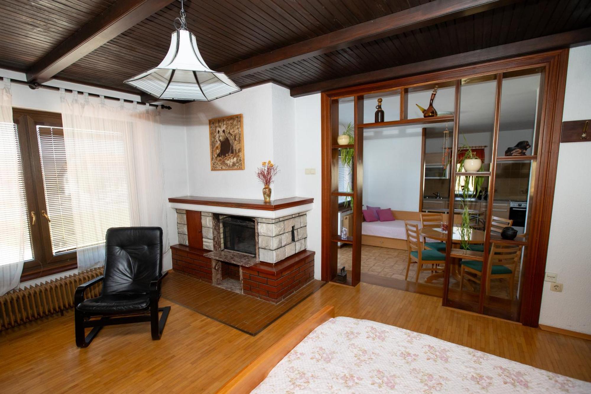 Guesthouse Sanabor Postumia Esterno foto