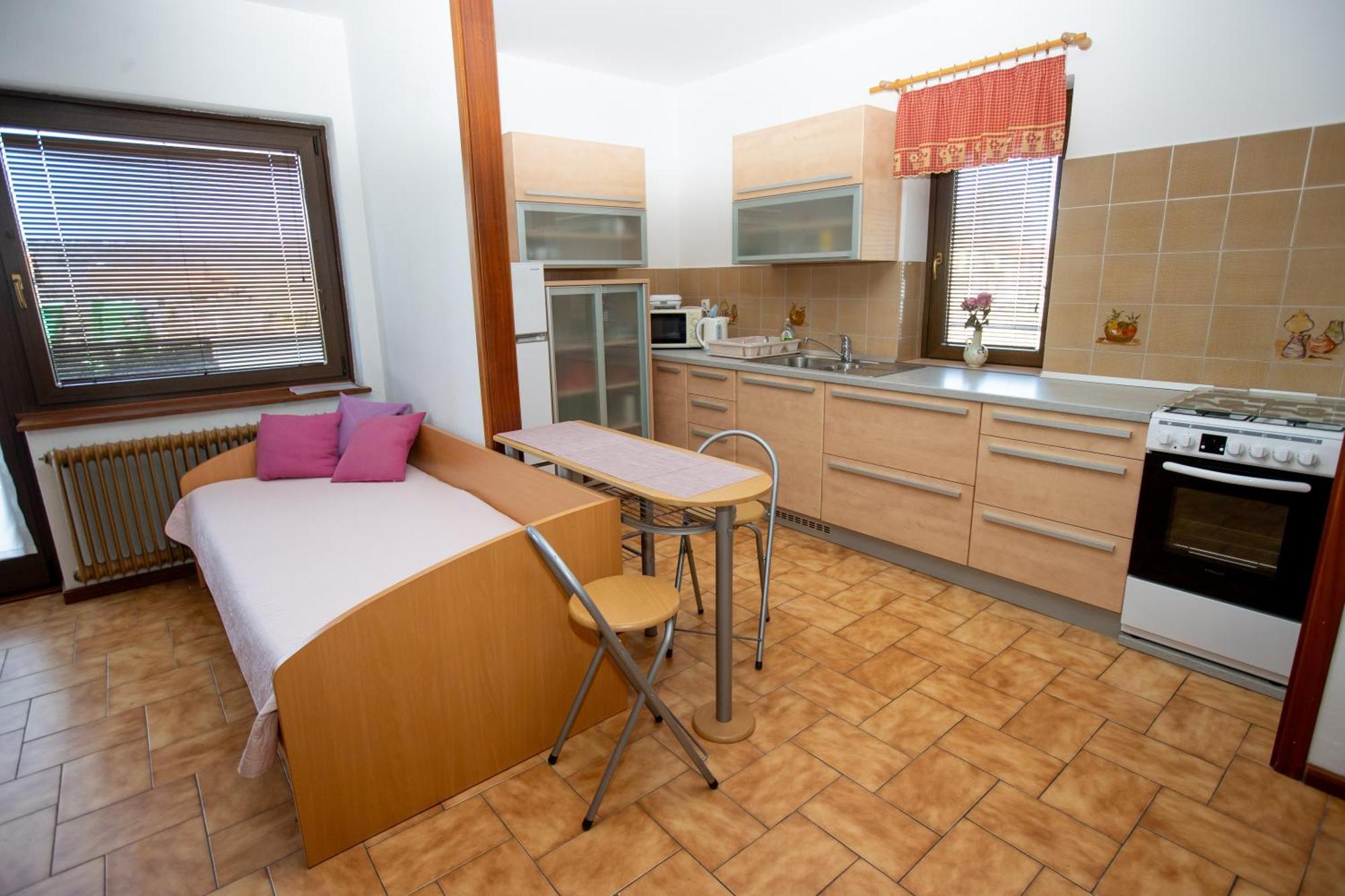Guesthouse Sanabor Postumia Esterno foto